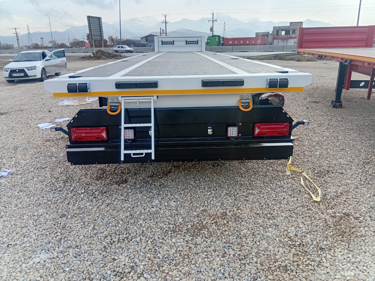 تریلی سازی گروه صنعتی آرتا در همدان